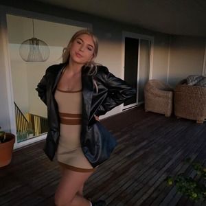 Meet your Posher, Chloe